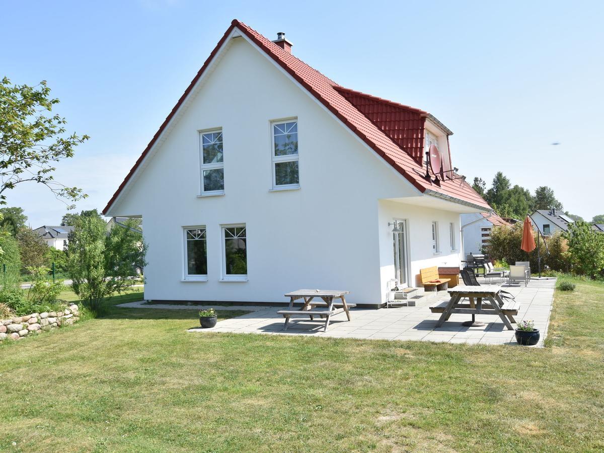 Spacious Holiday Home In Hornstorf With Trampoline Exterior foto
